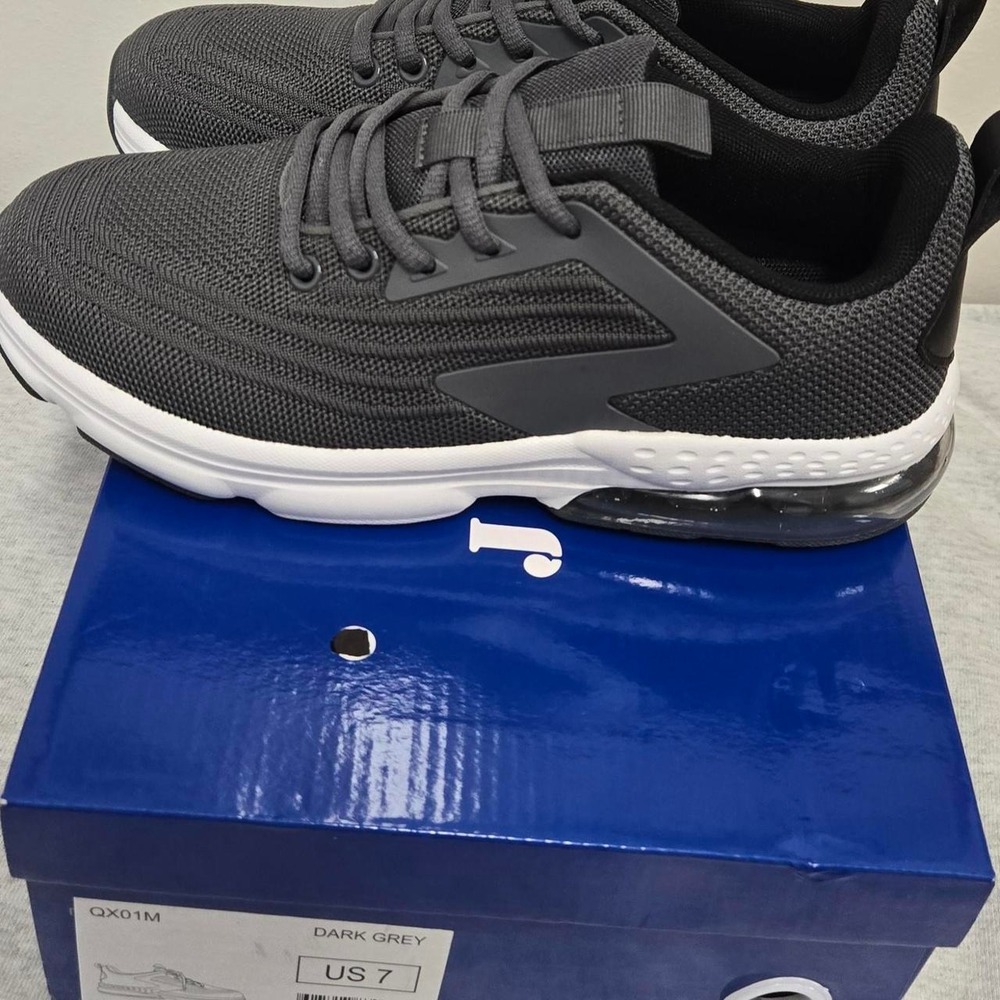 Men dark grey Jerko QXO1M Athetic lightweight sneakers size:7